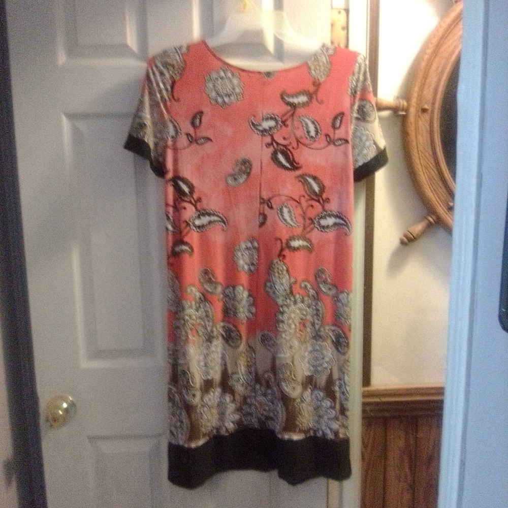 Dress - Picture 5 of 6